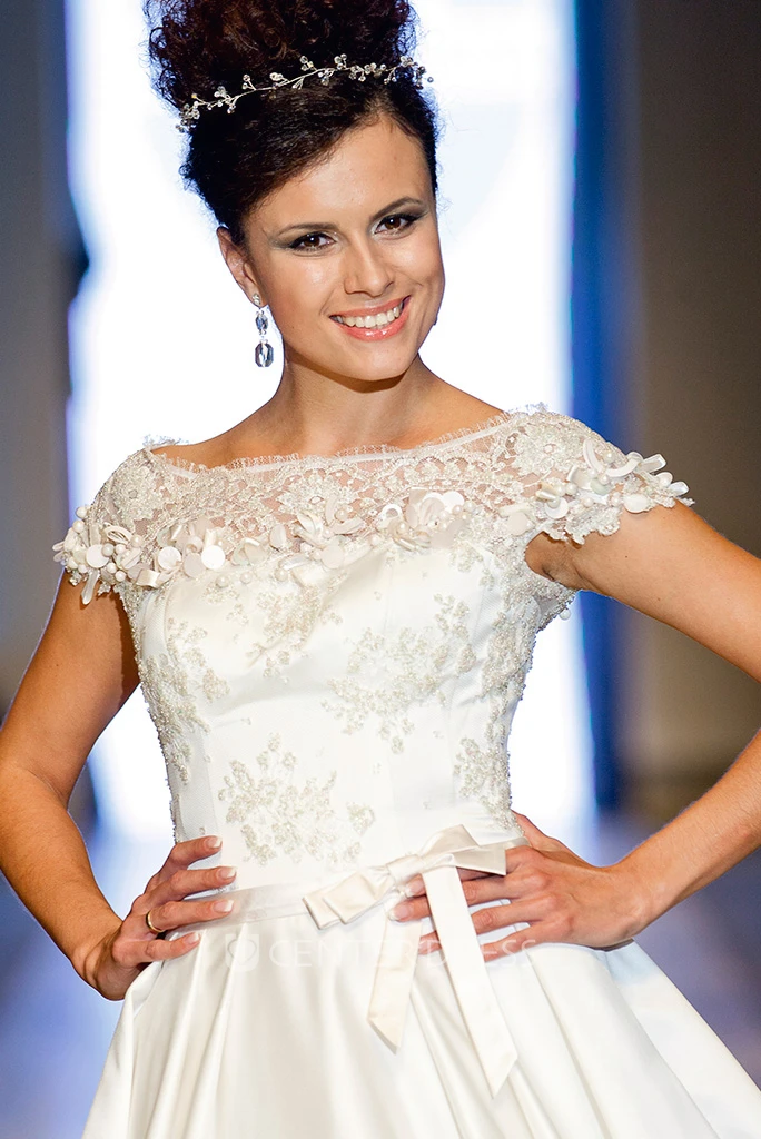 A-Line Maxi Appliqued Cap Sleeve Bateau Neck Satin Spring Wedding Dress