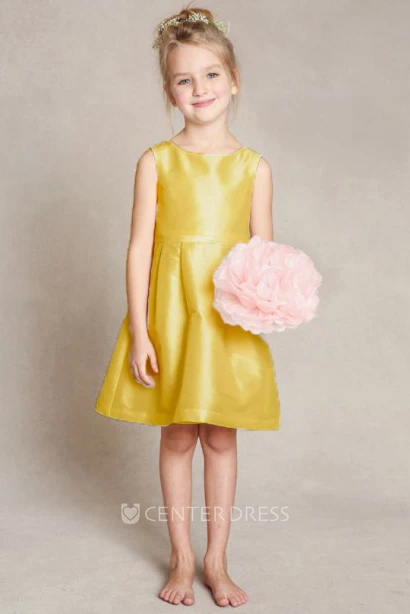 A-Line Bowed Sleeveless Long Scoop-Neck Satin Flower Girl Dress