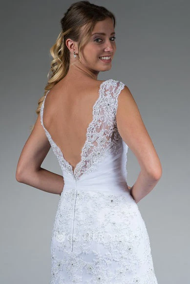 Scalloped V Neck V Back Mermaid Bridal Gown With Lace And Crystal