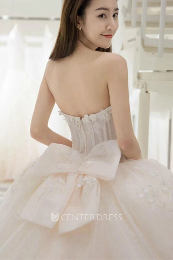Ball Gown Sweetheart Lace Tulle Zipper Wedding Gown