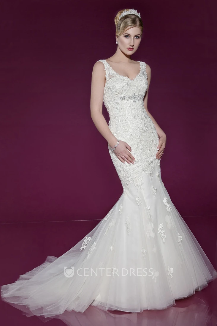 V-Neck Floor-Length Pleated Appliqued Lace&Tulle Spring Wedding Dress