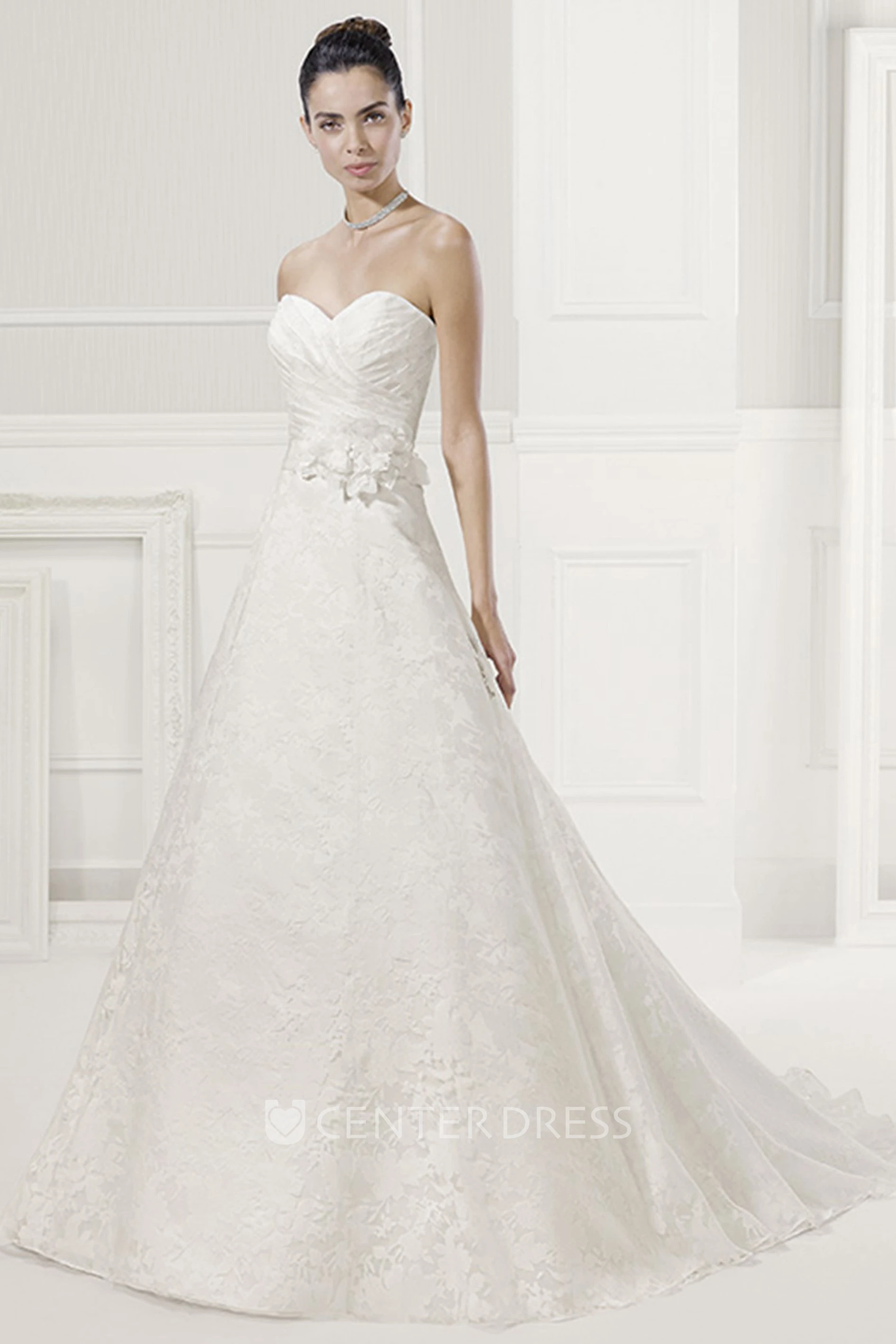 Sweetheart A-line Lace Bridal Gown With Flowers