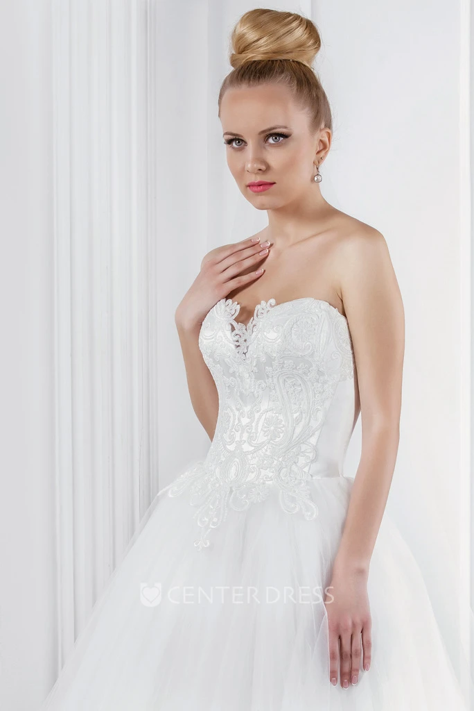Ball Gown Long Strapless Tulle Wedding Dress With Appliques And Corset Back