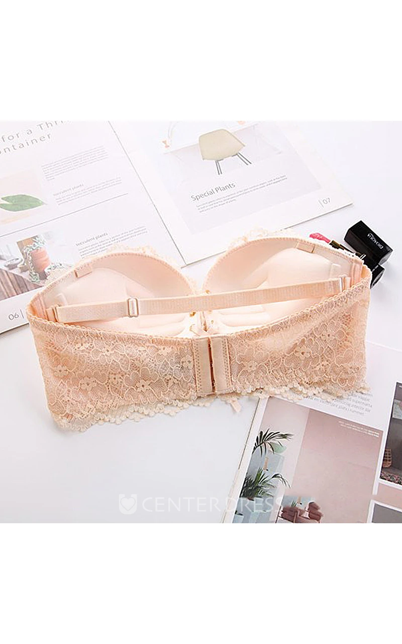 Elegant Strapless Bra with Lace