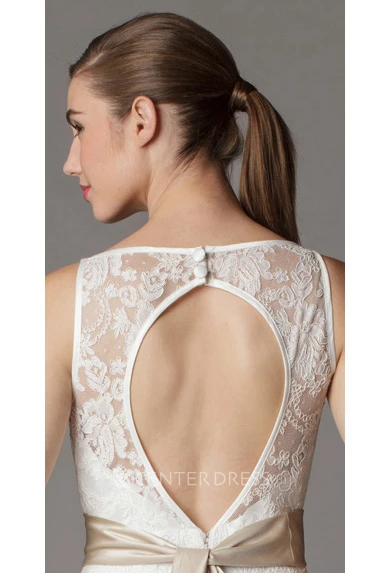 Sheath Long-Sleeveless Bateau-Neck Lace Wedding Dress With Bow And Keyhole