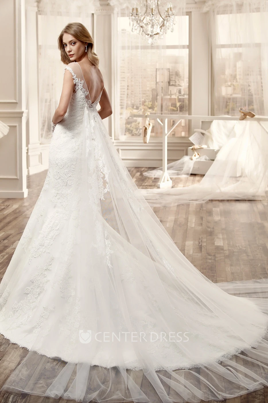 Cap-Sleeve Mermaid Wedding Dress With Open Back And Appliques