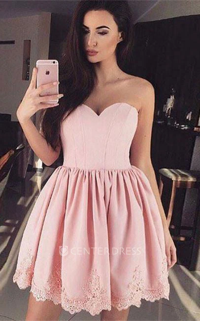 Sexy A Line Taffeta Strapless Sweetheart Sleeveless with Lace and Pleats Homecoming Dress