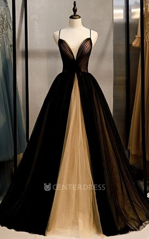Gorgeous Tulle Sleeveless Ball Gown Plunging Neckline Formal Dress