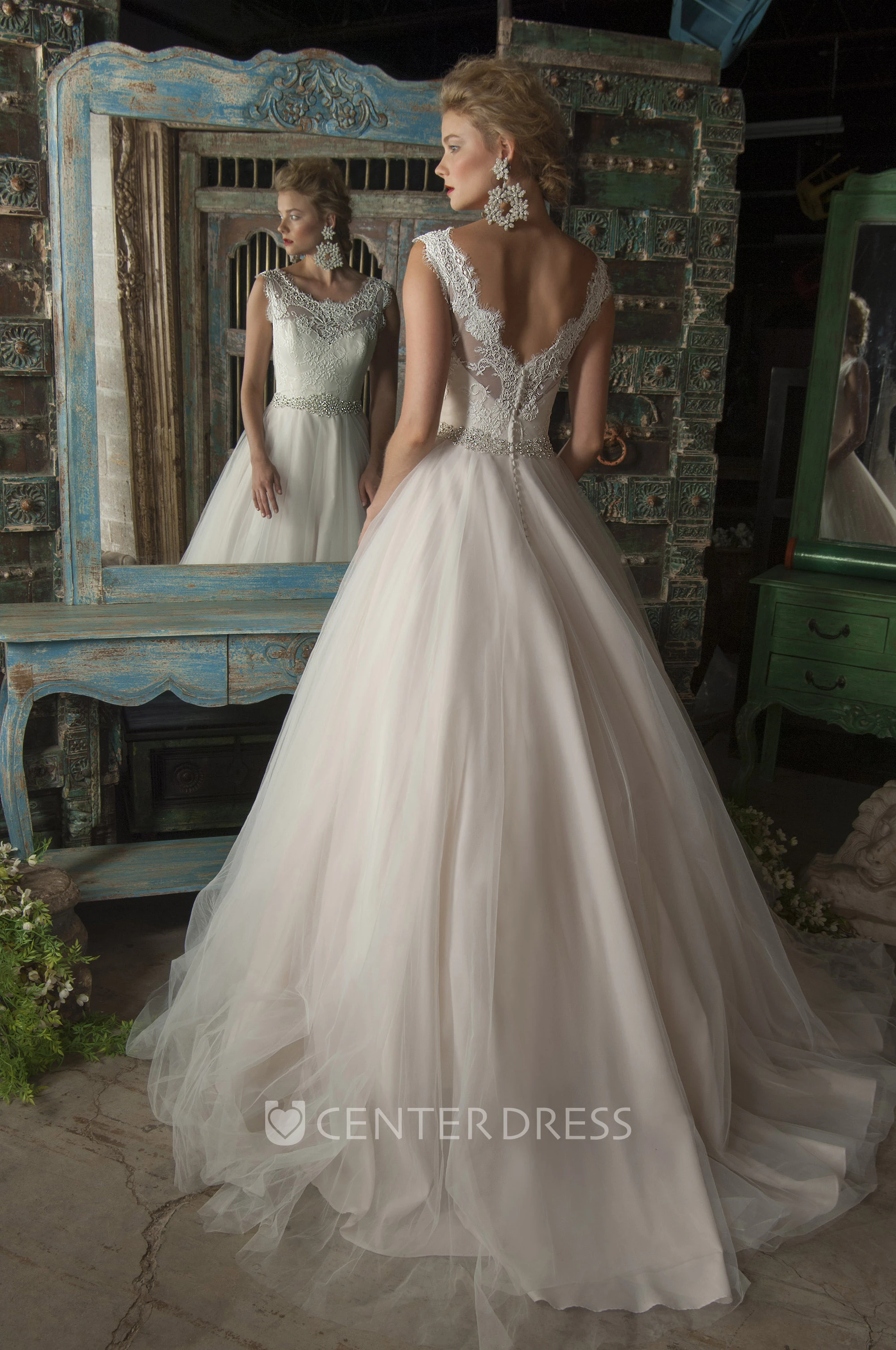 Ball Gown Sleeveless V-Neck Appliqued Tulle Wedding Dress With Brush Train