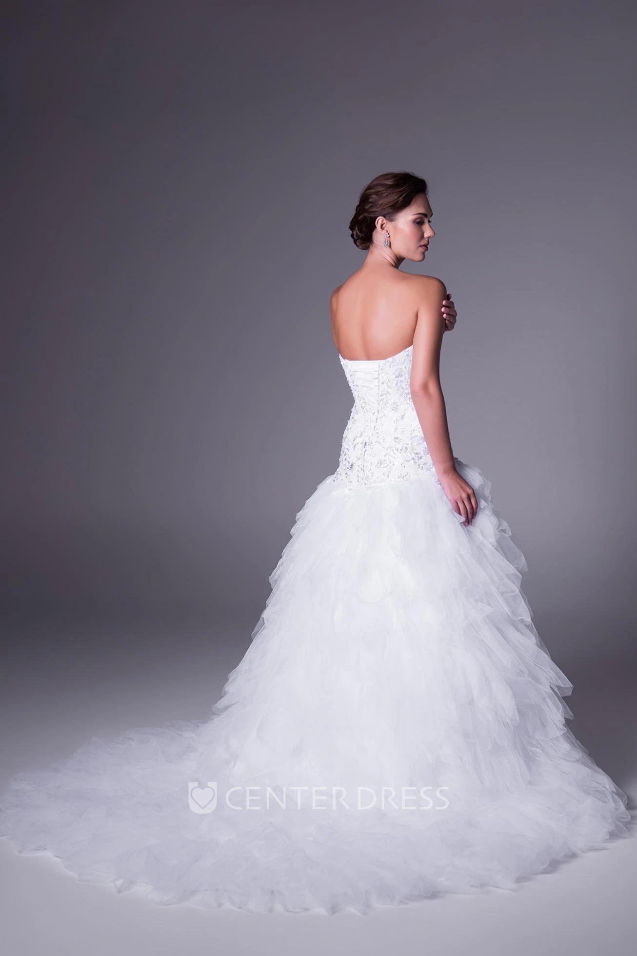 Ball Gown Cascading-Ruffle Sweetheart Floor-Length Tulle Wedding Dress With Beading