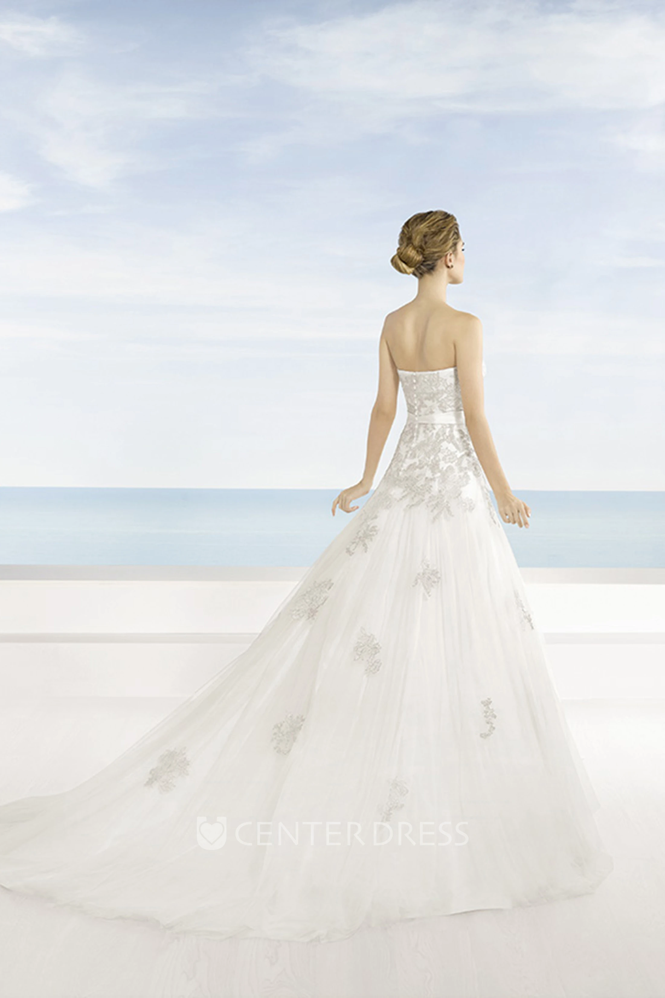 A-Line Strapless Sleeveless Appliqued Floor-Length Tulle Wedding Dress With Chapel Train