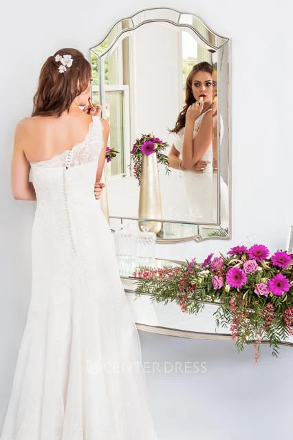 Sheath Sleeveless One-Shoulder Lace Wedding Dress