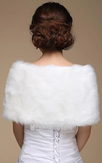 Adorable Bridal Faux Fur Short Shawl