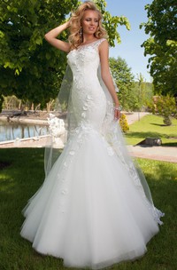 Mermaid Appliqued Sleeveless Floor-Length Bateau Lace&Tulle Wedding Dress With Illusion Back And Flower