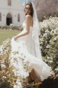 A-line Sweetheart Tulle Adorable Sleeveless Wedding Gown With Appliques And Ruffles