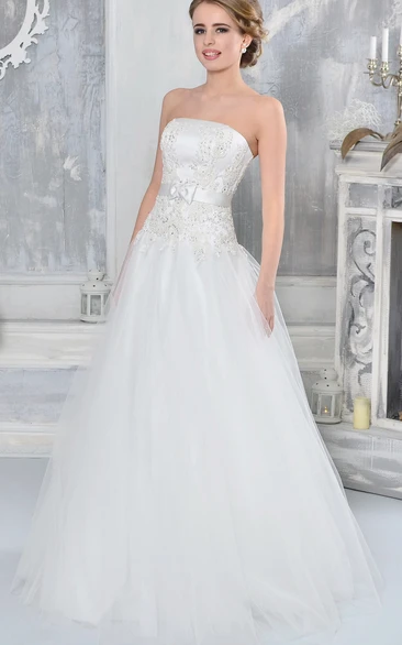 A-Line Sleeveless Strapless Floor-Length Beaded Tulle Wedding Dress With Bow