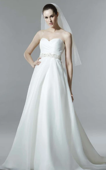 A-Line Criss-Cross Sweetheart Sleeveless Organza Wedding Dress