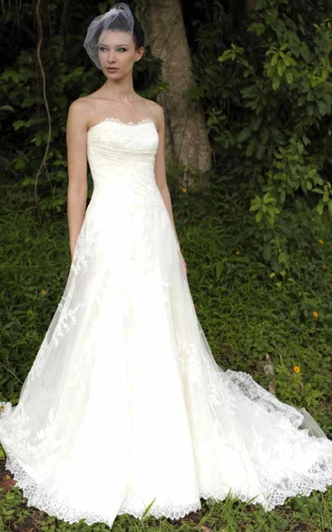 A-Line Maxi Strapless Lace Wedding Dress With Appliques And Court Train