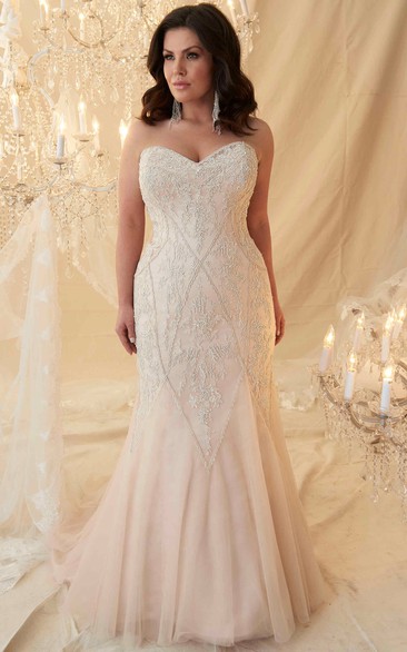 Plus size mermaid hot sale wedding dress with sleeves