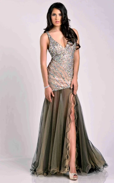 Fit And Flare V-Neck Sleeveless Prom Dress With Tulle Skirt And Sequined Bodice