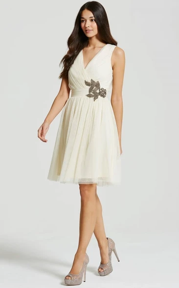 Short Criss-Cross Sleeveless V-Neck Tulle Bridesmaid Dress With Appliques