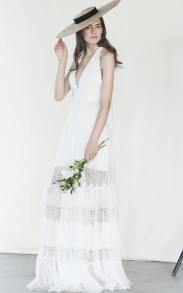 Stunning V-neck Sleeveless Floor-length Wedding Dress