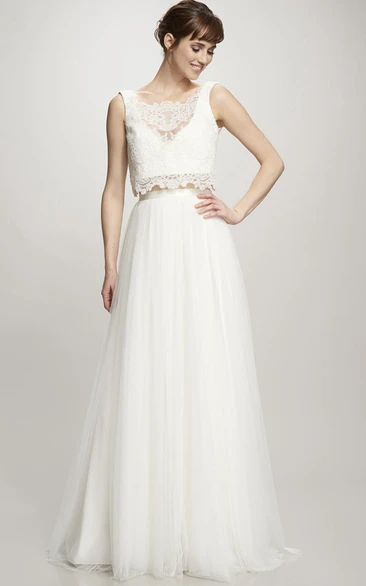 Sleeveless Square-Neck Tulle Wedding Dress With Lace