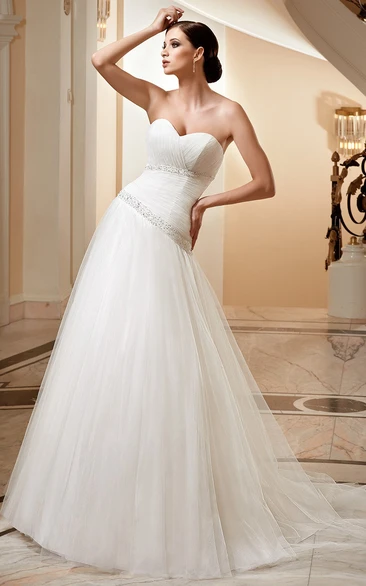 A-Line Sweetheart Long Ruched Sleeveless Tulle Wedding Dress With Beading