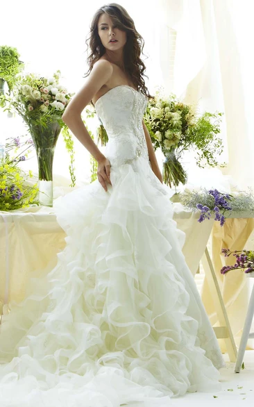A-Line Ruffled Long Strapless Sleeveless Organza Wedding Dress With Appliques And Beading