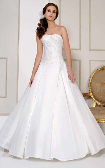 Floor-Length Strapless Appliqued Satin Wedding Dress With Court Train And Lace-Up