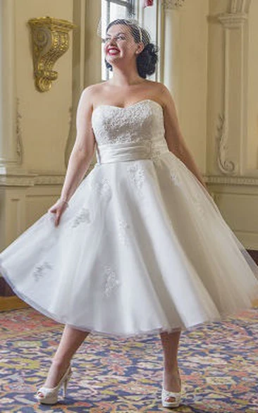 Plus Size Tea Length Lace Tulle Bridal Gown With Lace Up