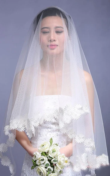 Simple Style Cathedral Long Wedding Veil with Flower Edge
