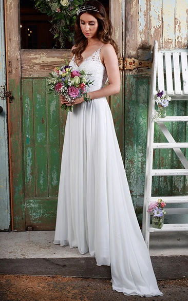 Spaghetti strap chiffon hot sale wedding dress