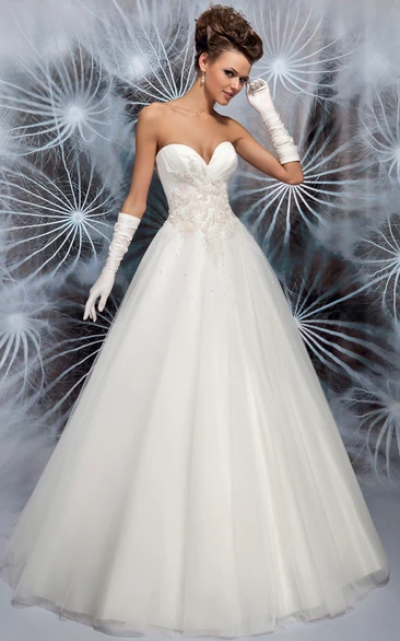 Ball Gown Long Sweetheart Tulle Wedding Dress With Appliques And Corset Back