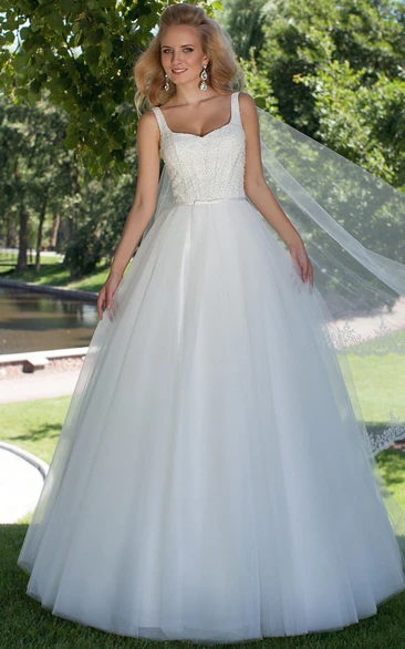 Ball-Gown Square Long Sleeveless Beaded Tulle Wedding Dress With
