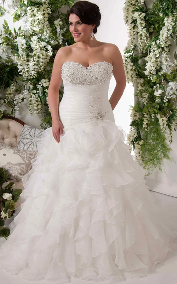 Ball Gown Maxi Sweetheart Sleeveless Cascading-Ruffle Organza Plus Size Wedding Dress With Beading
