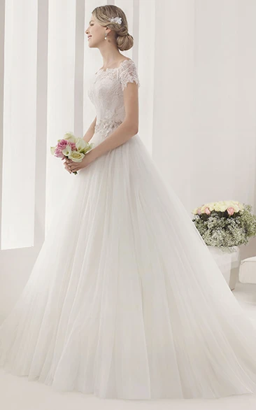 Off Shoulder Lace Short Sleeves Tulle Ball Gown With Waist Flower