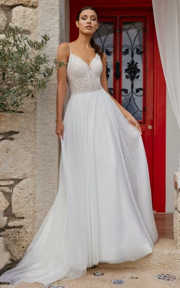 Bohemian Lace A-Line Chiffon Wedding Dress with Spaghetti Straps Unique Bridal Gown