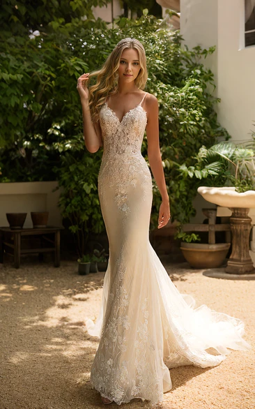 Modern Sexy Trumpet Lace Tulle Spaghetti V-neck Wedding Dress Romantic Floor-length Sleeveless Low-V Back Bridal Gown with Appliques Court Train