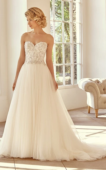 Sweetheart Floor-Length Beaded Tulle Wedding Dress With Court Train