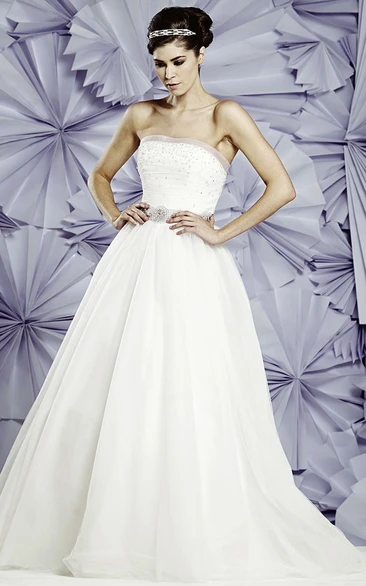 A-Line Strapless Long Sleeveless Ruched Tulle Wedding Dress With Beading And Waist Jewellery