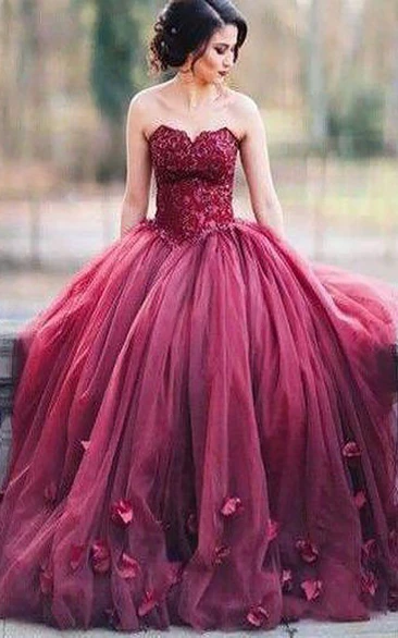 Sleeveless Floor-length Ball Gown Sweetheart Lace Tulle Dress