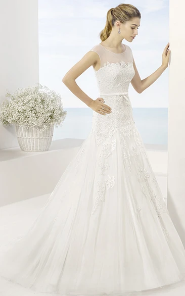 A-Line Scoop-Neck Maxi Sleeveless Tulle Wedding Dress With Appliques And Illusion