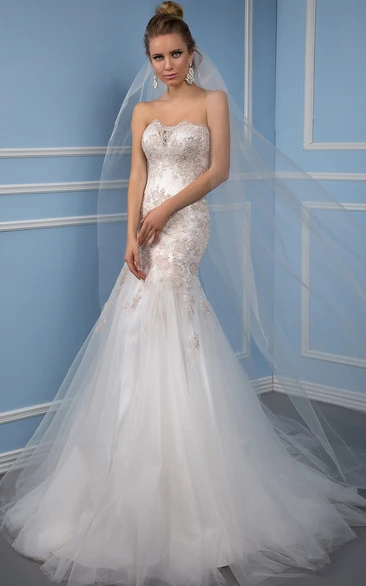 Mermaid Appliqued Sleeveless Floor-Length Strapless Tulle Wedding Dress With Lace-Up Back And Ruffles