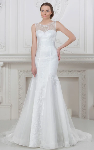Sheath Sleeveless Scoop-Neck Long Appliqued Lace&Satin Wedding Dress