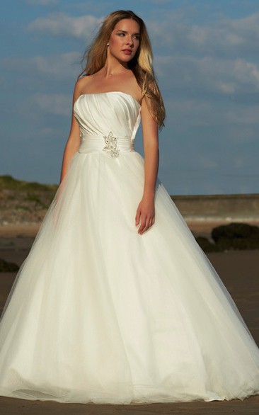 Ball Gown Strapless Long Broach Sleeveless Tulle&Satin Wedding Dress With Ruching