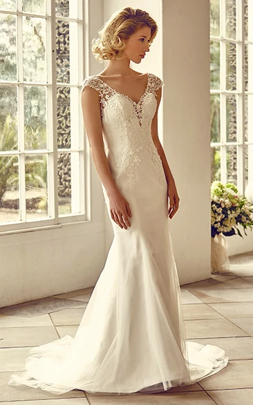 Floor-Length V-Neck Cap-Sleeve Appliqued Lace&Tulle Wedding Dress