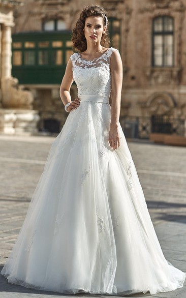 A-Line Scoop-Neck Appliqued Floor-Length Sleeveless Tulle&Lace Wedding Dress With Bow