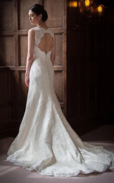Sheath Appliqued Floor-Length Sleeveless Lace Wedding Dress