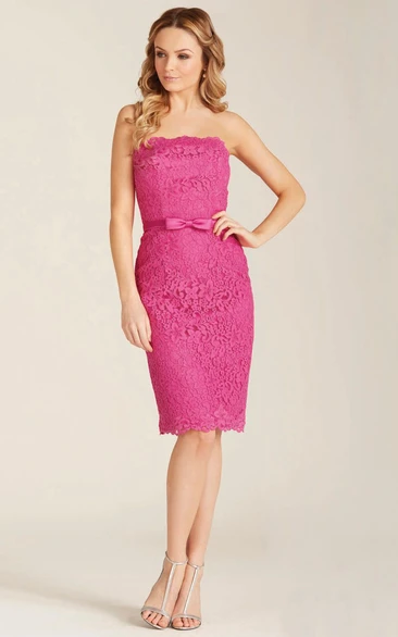 Pencil Knee-Length Strapless Lace Bridesmaid Dress With Bow And Zipper
